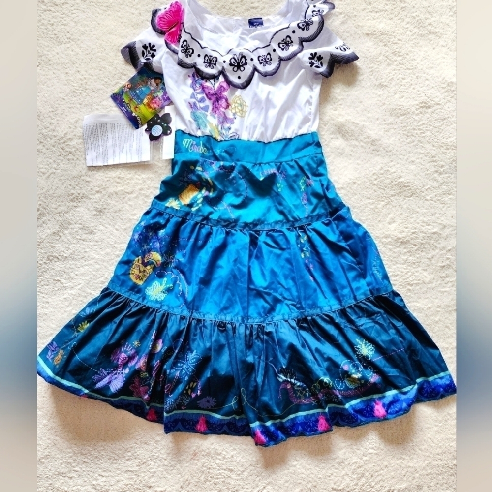 New big girl Disney Encanto Mirabel dress / outfit/ Halloween costume size 7/8